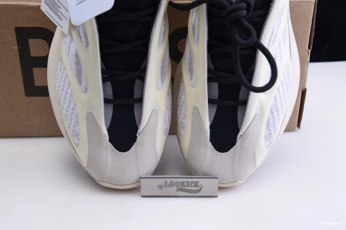 Yeezy Boost 700 Adidas Azael V3 FW4980 0824